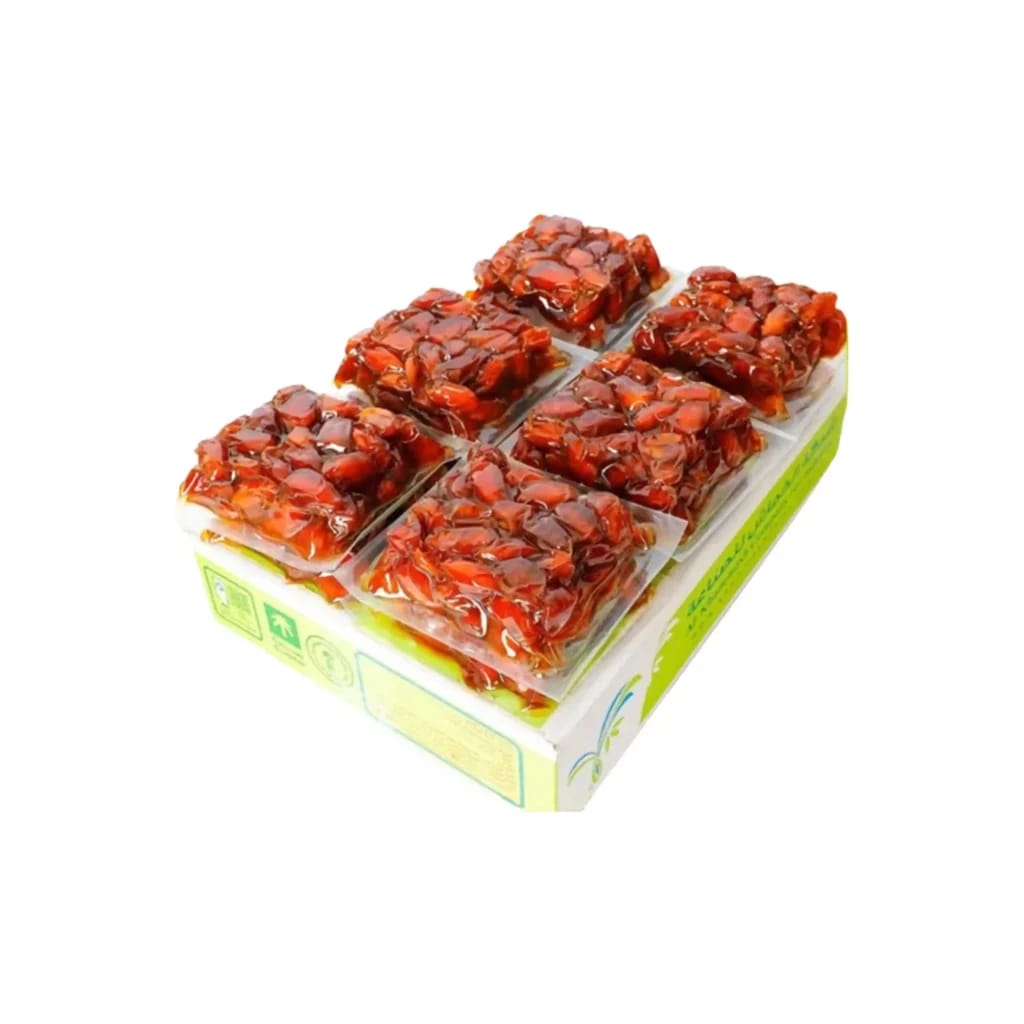 Box of Ikhlas Al-Qassim dates